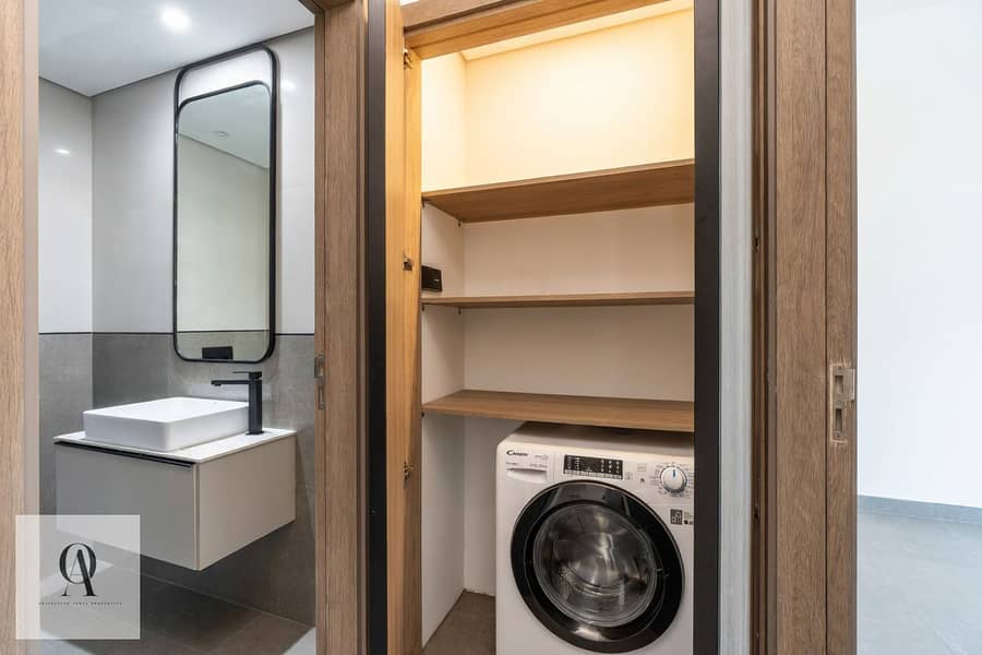 13 Laundry area. jpeg