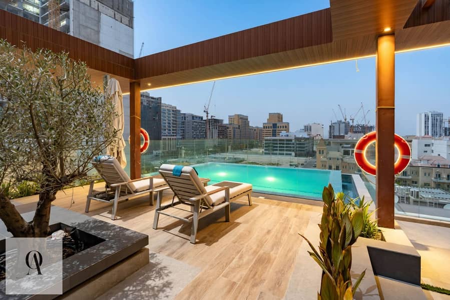 16 Rooftop Pool. jpeg