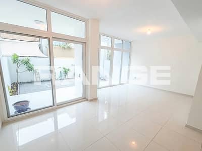 3 Schlafzimmer Townhouse zum Verkauf in DAMAC Hills 2 (Akoya by DAMAC), Dubai - Reihenhaus in DAMAC Hills 2 (Akoya by DAMAC),Vardon, 3 schlafzimmer, 1450000 AED - 16662199 3 Schlafzimmer Townhouse zum Verkauf in DAMAC Hills 2 (Akoya by DAMAC), Dubai - Reihenhaus in DAMAC Hills 2 (Akoya by DAMAC),Vardon, 3 schlafzimmer, 1450000 AED - 16662199