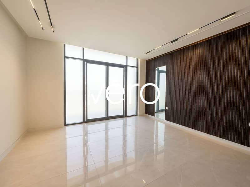 10 Photo 10