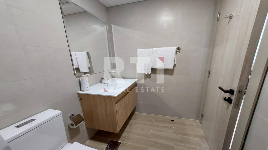 9 Image 9