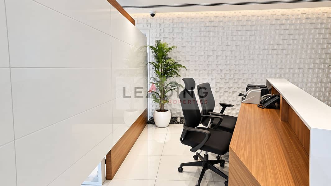 9 Polished Narrow Reception Workstation. png