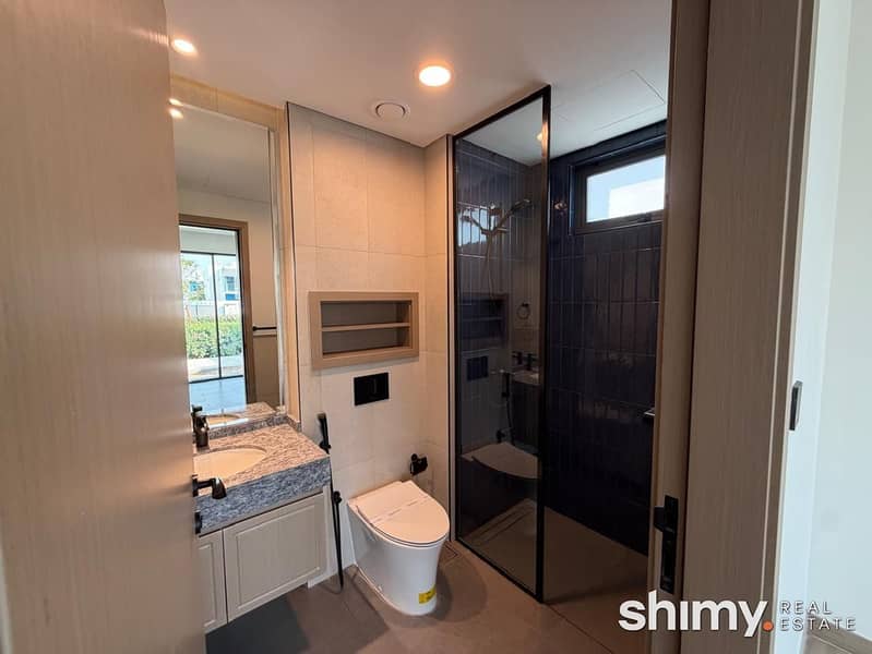13 G119-13-bathroom-3. jpg