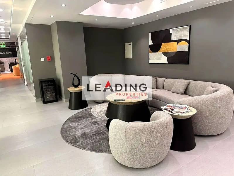 3 0bc05746fbd6410baa0f92d938c768fe-. jpg