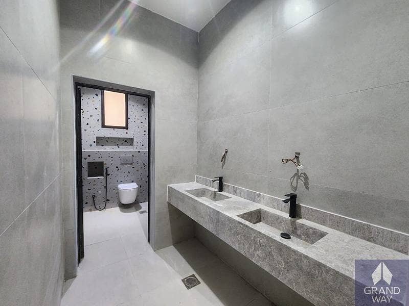 14 Elegant 5BR Villa | Huge Villa | Vacant — photo 14