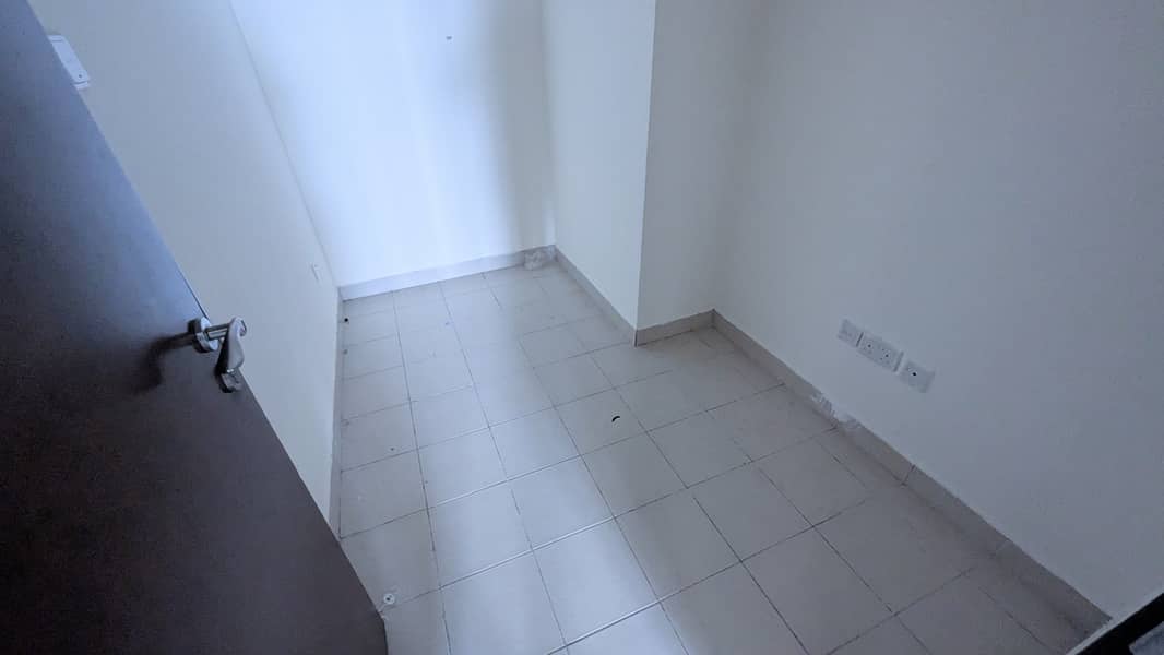23 PXL_20250910_084814601~2. jpg