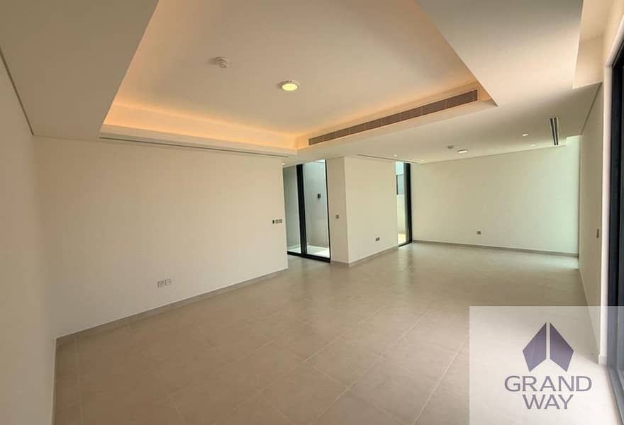 2 Vastu Unit I On Park I Single Row I Brand New — photo 2