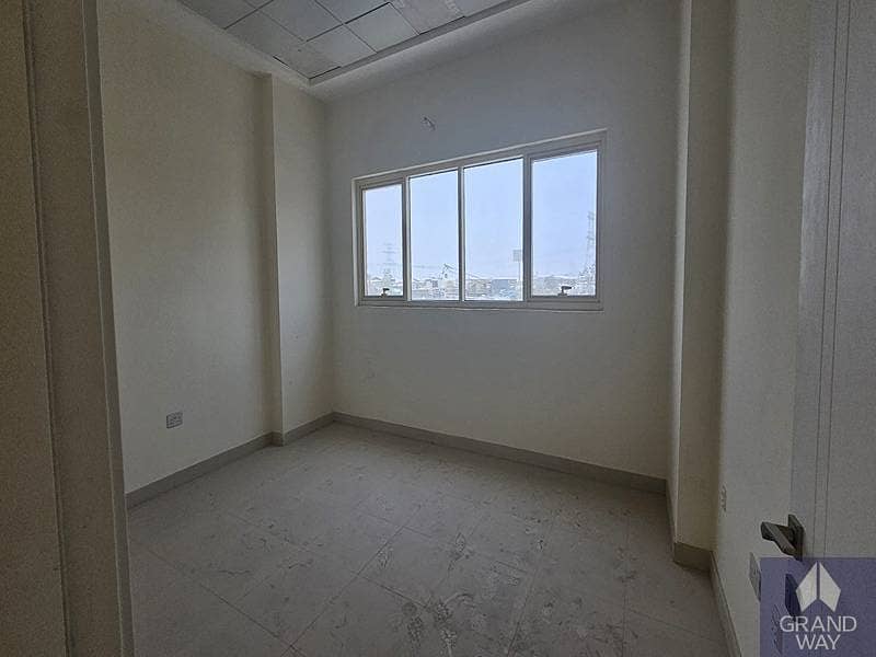 13 Well Located I Ready To Move I Ample Space — photo 13
