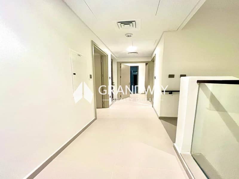 11 Prime Location | Near Pool | Landscaped — photo 11