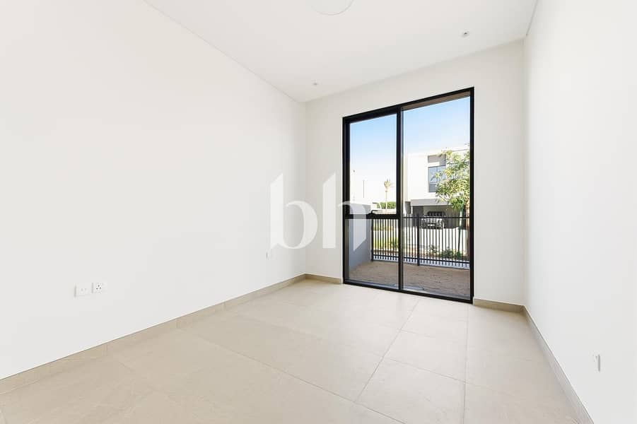 6 images image img