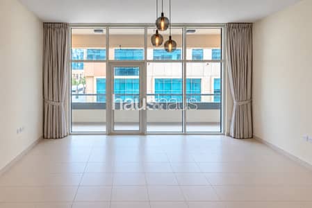 Studio zum Miete in Business Bay, Dubai - Wohnung in Business Bay，Bay Square，Bay Square 9, 72000 AED - 16428259