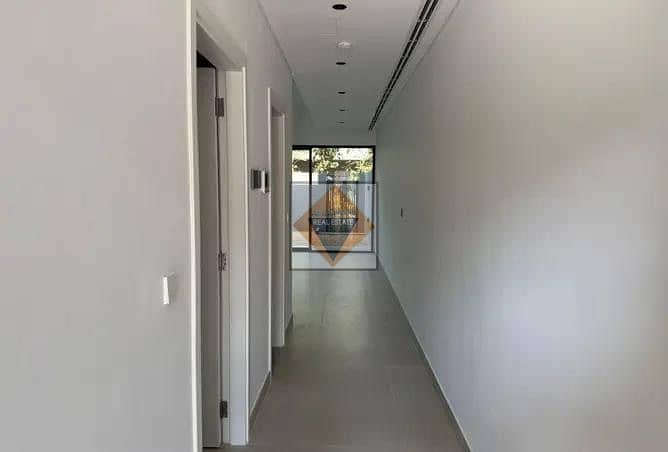 16 bd0de0d6-efaa-4cce-ac14-f83424ec36c6. jpg