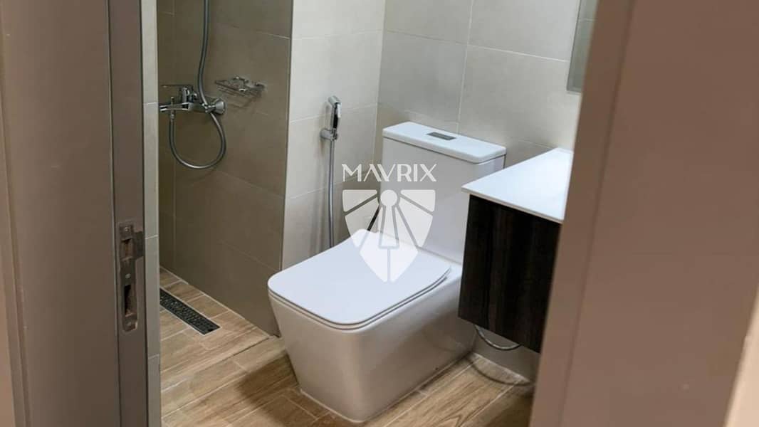 6 Image 6