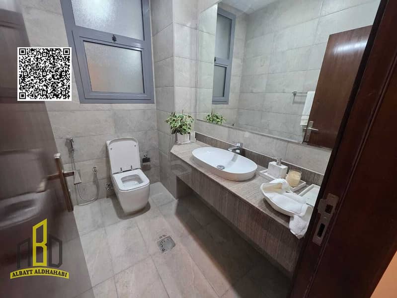 10 42a18c0b-8283-4bde-ad86-cebf8bea8188. jpg