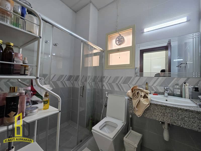 8 8f5e73e4-7210-4406-b1c0-b2535c9829f2. jpg