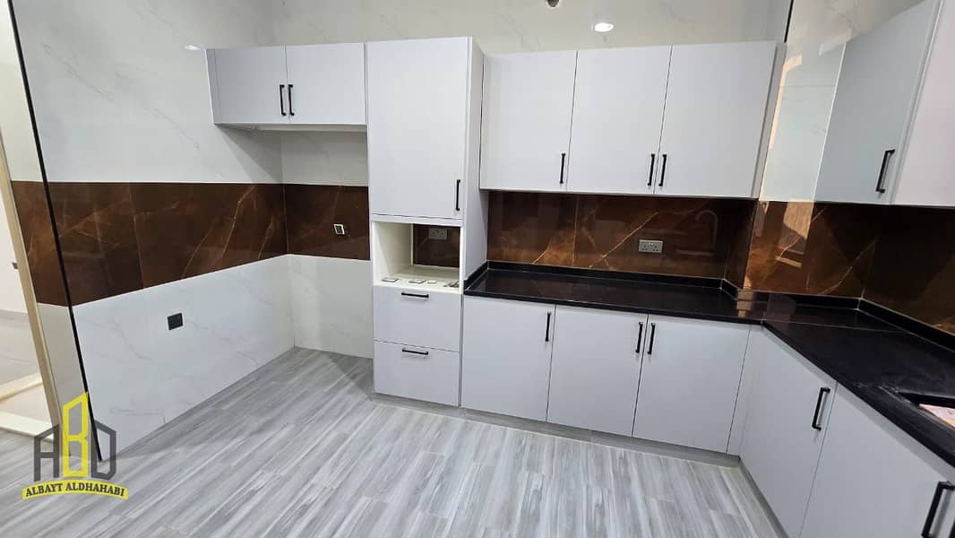 10 8d84bc4b-aedf-47e4-a1ac-c8199c6dd128. jpg