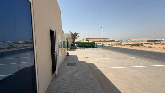 Shop zum Miete in Al Sajaa, Sharjah - WhatsApp Image 2026-09-23 at 17.26. 01 (1). jpeg
