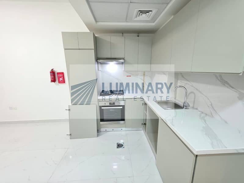 5 ec2e9550-1796-4a46-abfb-9ea837d36daf. jpg
