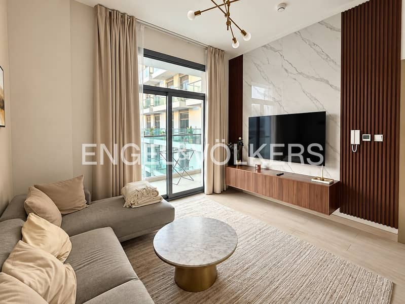 Pool View | Fully Furnished | Vacant Pool View | Fully Furnished | Vacant