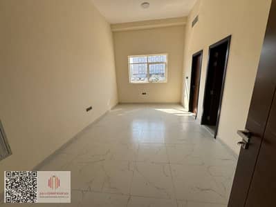 Studio zum Miete in Al Jurf, Ajman - WhatsApp Image 2026-09-28 at 16.52. 48. jpeg
