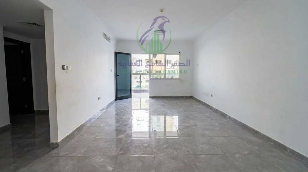 2 Clean_apartment_photo_floors_20260928152619. jpg