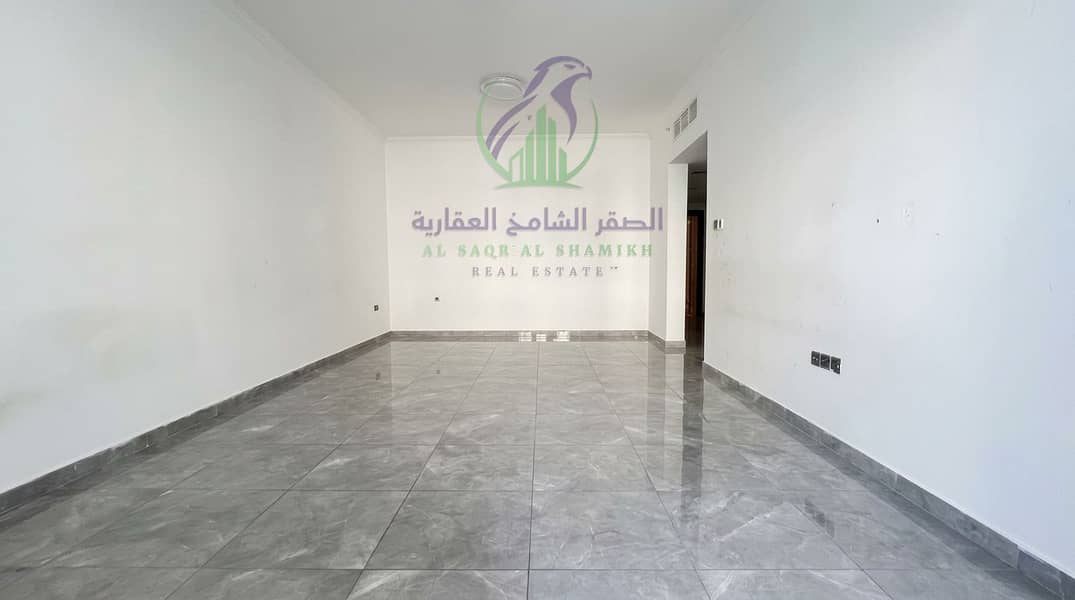 3 Clean_apartment_photo_floors_20260928152627. jpg