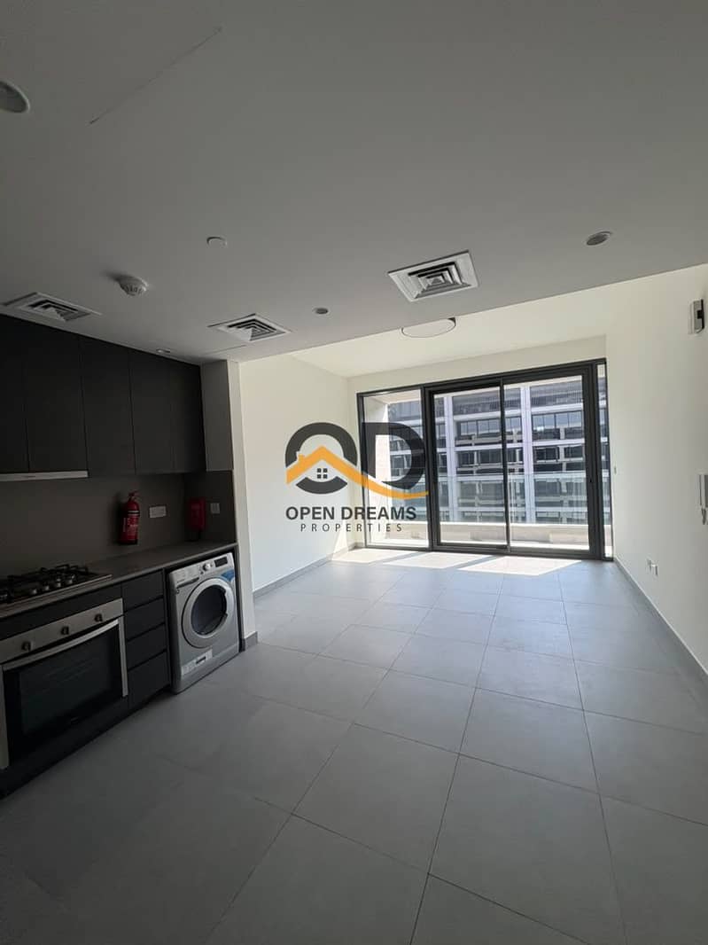 14 1000218533. jpg