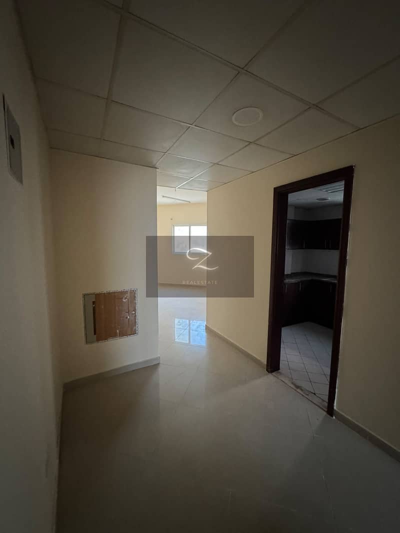 5 77a356dc-fc11-4cbd-9ffb-18c1dddb6f0a. jpg