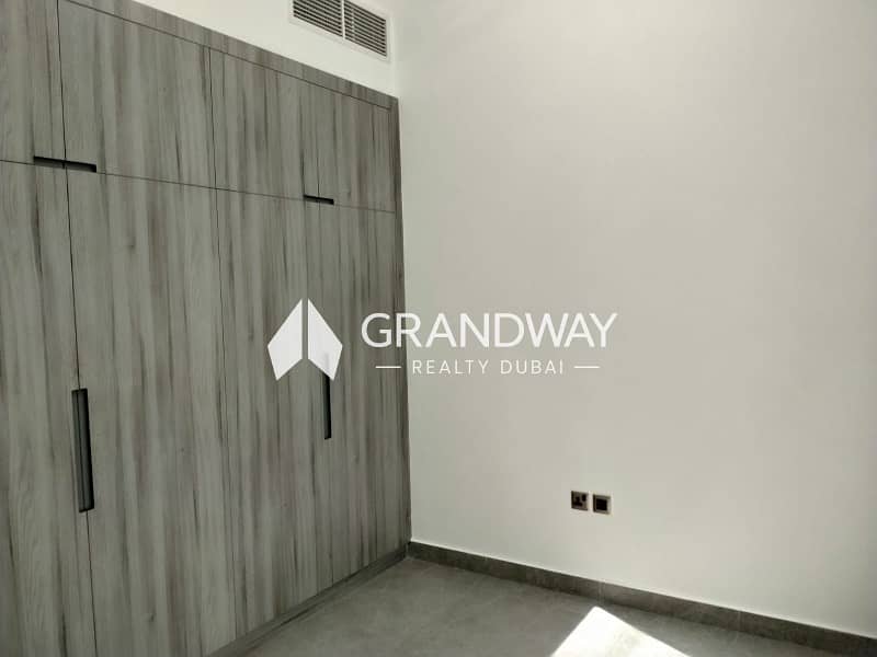 12 Spacious 2BR I Jumeirah Garden Community View — photo 12