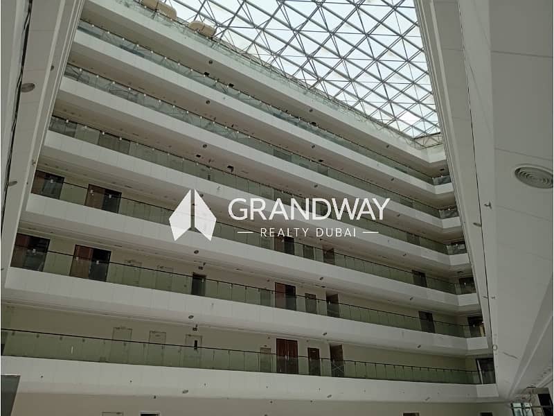 2 Spacious Office | Prime Location | Golden Gate — photo 2