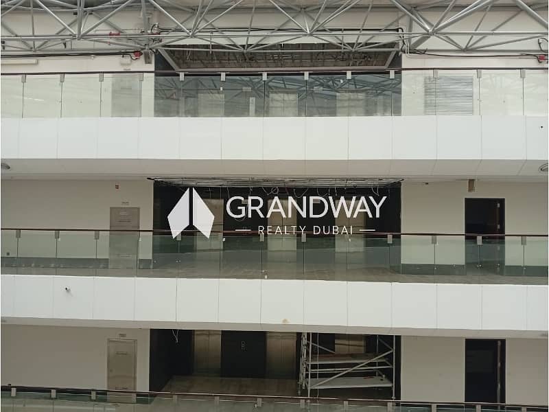 3 Spacious Office | Prime Location | Golden Gate — photo 3