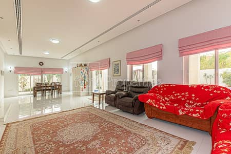 5BR Custom Corner w/ Pool Near Spinneys 5BR Custom Corner w/ Pool Near Spinneys