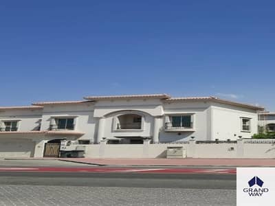5 Cпальни Вилла в аренду в Аль Барша, Дубай - Large 5BR Villa | Prime Location | Family Home — photo 1