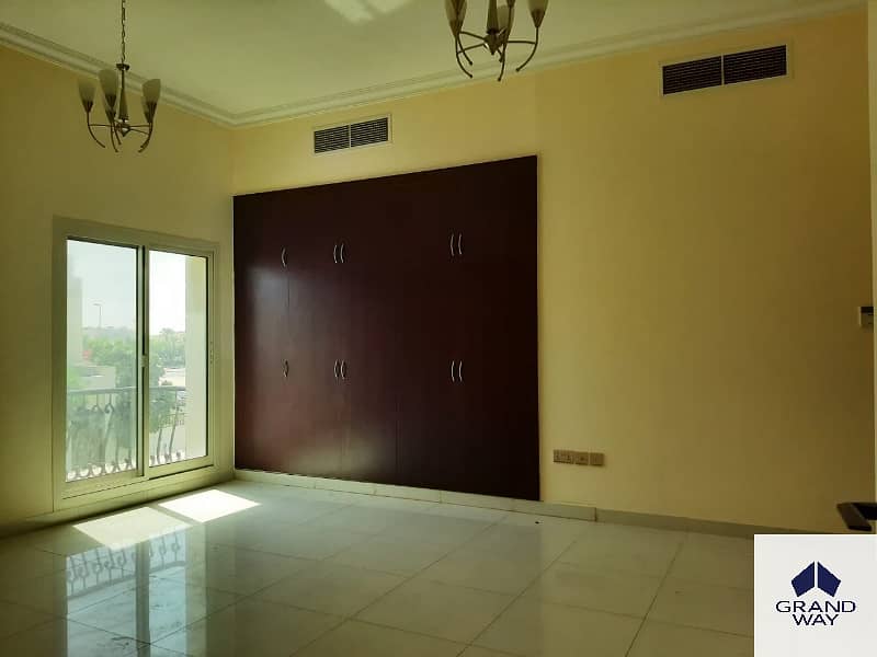 4 Large 5BR Villa | Prime Location | Family Home — photo 4