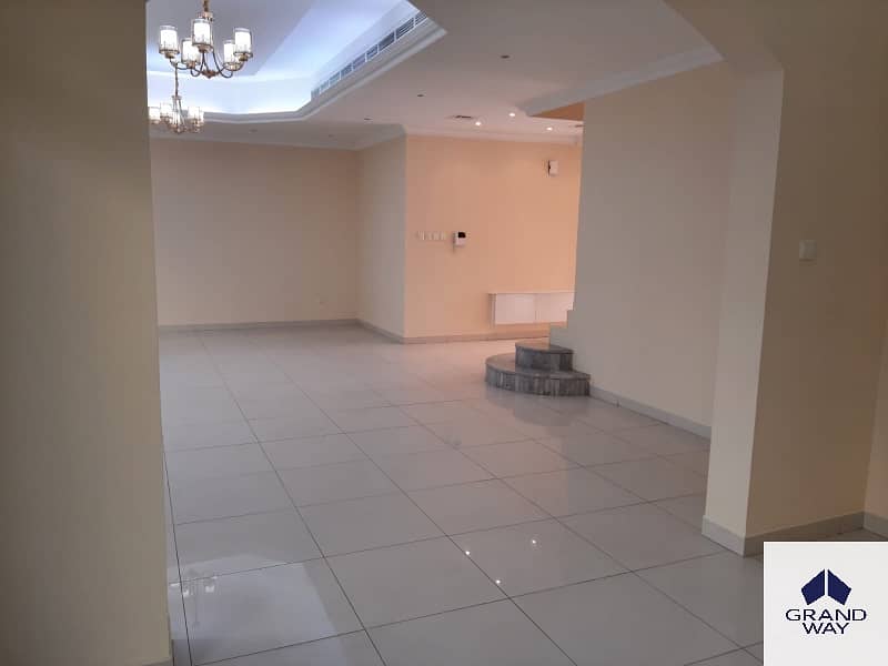 13 Large 5BR Villa | Prime Location | Family Home — photo 13