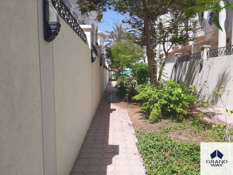 18 Large 5BR Villa | Prime Location | Family Home — photo 18
