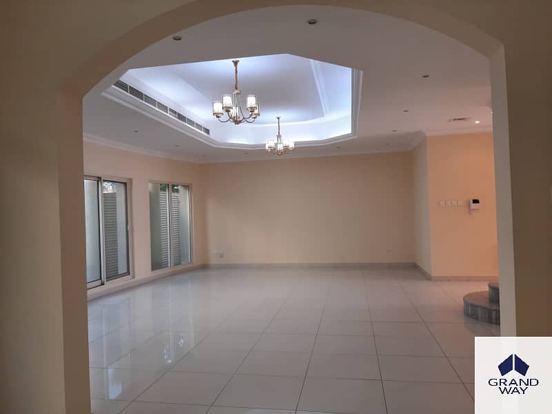 19 Large 5BR Villa | Prime Location | Family Home — photo 19
