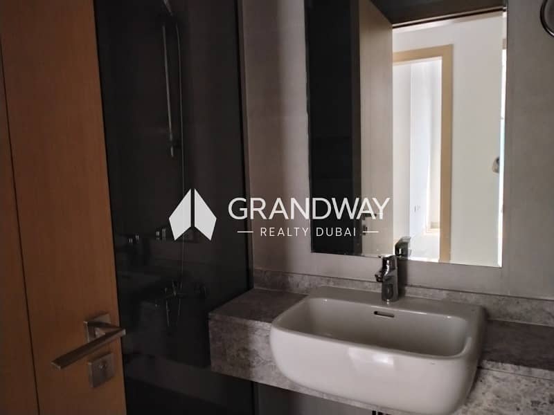 9 Spacious 2BR I SZR Skyline View I Vacant — photo 9