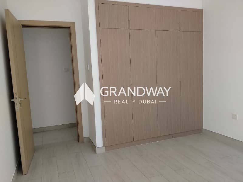 25 Spacious 2BR I SZR Skyline View I Vacant — photo 25