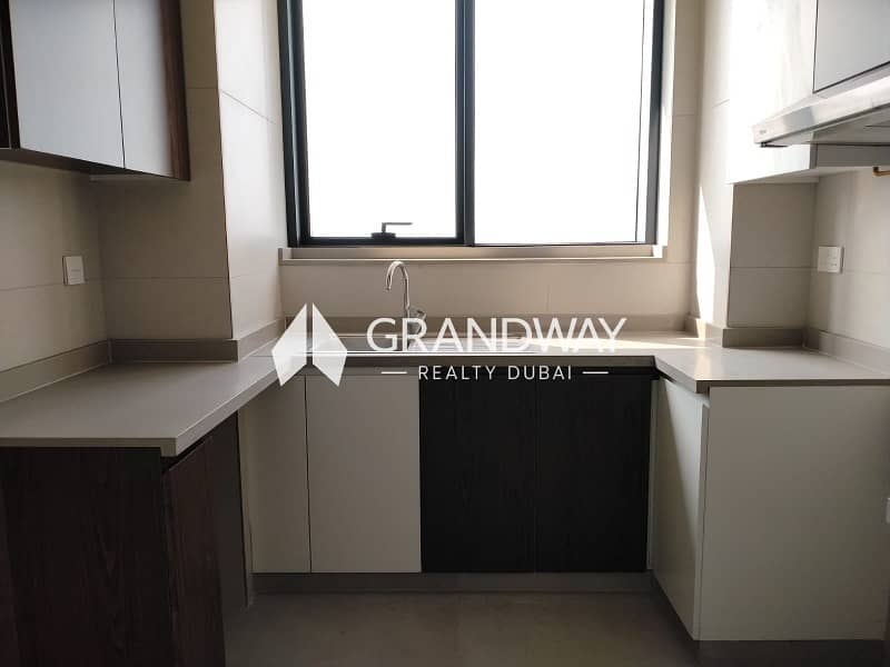 5 Elegant 2BR I Burj View I Sea View — photo 5