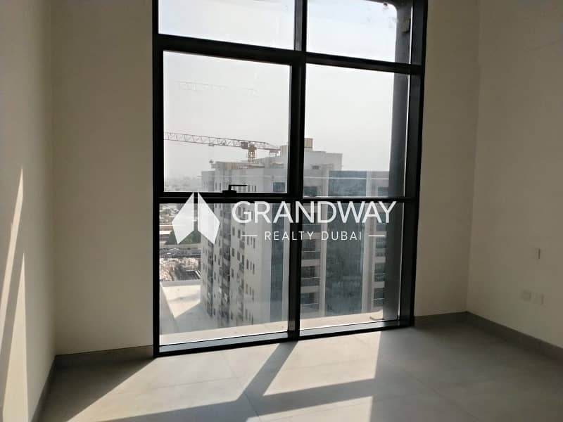 10 Elegant 2BR I Burj View I Sea View — photo 10