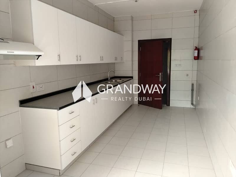 2 Elegant Residence| Large Layout | Central Location — photo 2