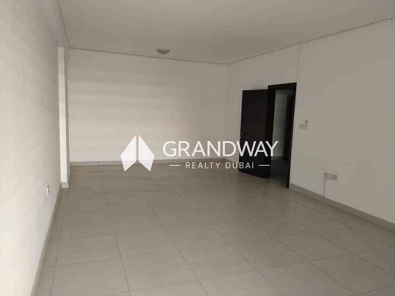 25 Elegant Residence| Large Layout | Central Location — photo 25