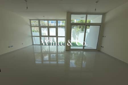 Townhouse de 3 chambres à à louer à DAMAC Hills 2 (Akoya by DAMAC), Dubai - Maison de ville à DAMAC Hills 2 (Akoya by DAMAC)，Centaury, 3 chambres, 110000 AED - 16669882