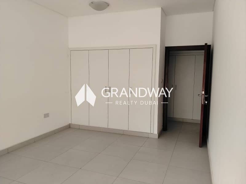 5 Spacious 3BR I Company Staff Allowed — photo 5