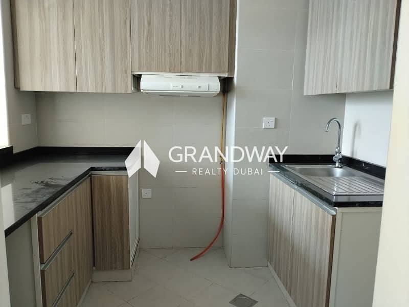 4 Spacious Bedroom Apartment I Near to Metro — photo 4