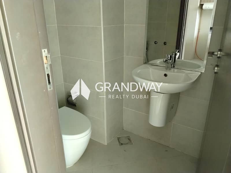 8 Spacious Bedroom Apartment I Near to Metro — photo 8
