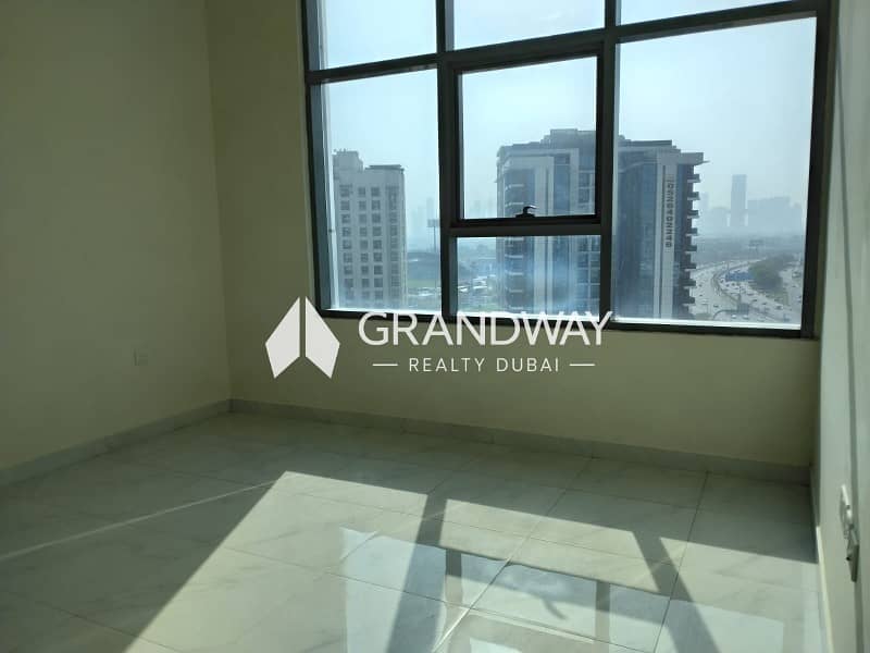 10 Spacious Bedroom Apartment I Near to Metro — photo 10
