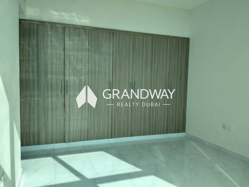 11 Spacious Bedroom Apartment I Near to Metro — photo 11