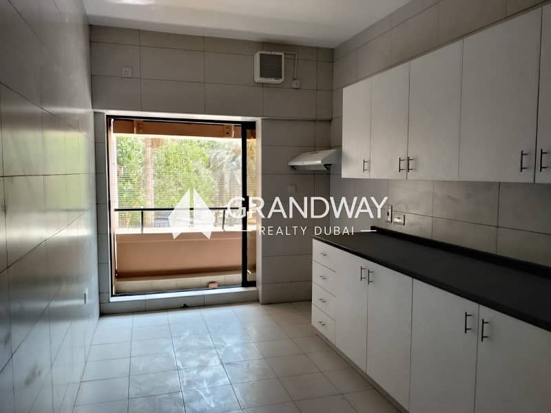 3 Spacious 2BR I Company Staff Allowed — photo 3